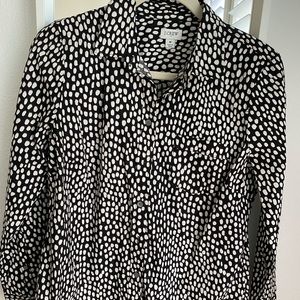 Fitting for fall! Great looking black & white J Crew fitted blouse. NWOT